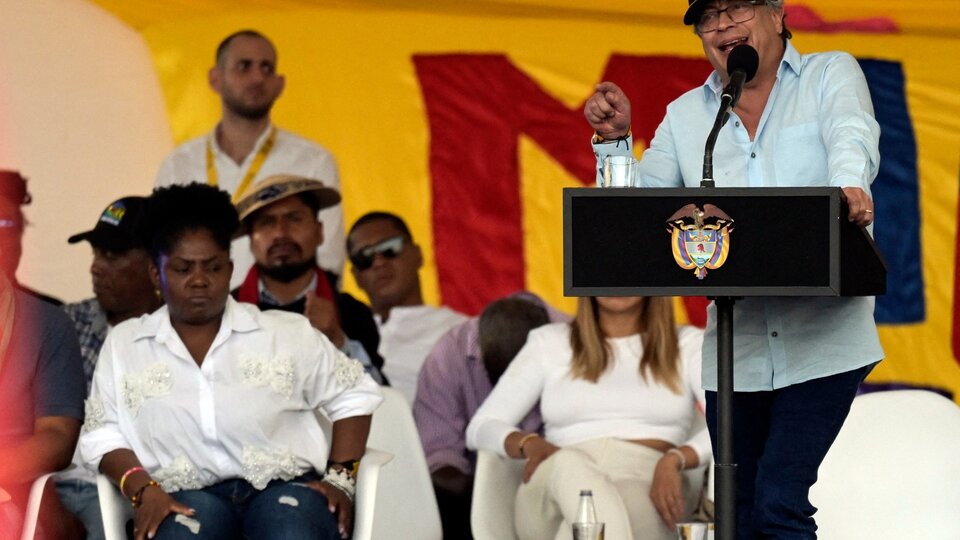 Colombia: Petro llamó a convocar una Asamblea Constituyente  | Mientras el Congreso demora o rechaza su programa de reformas