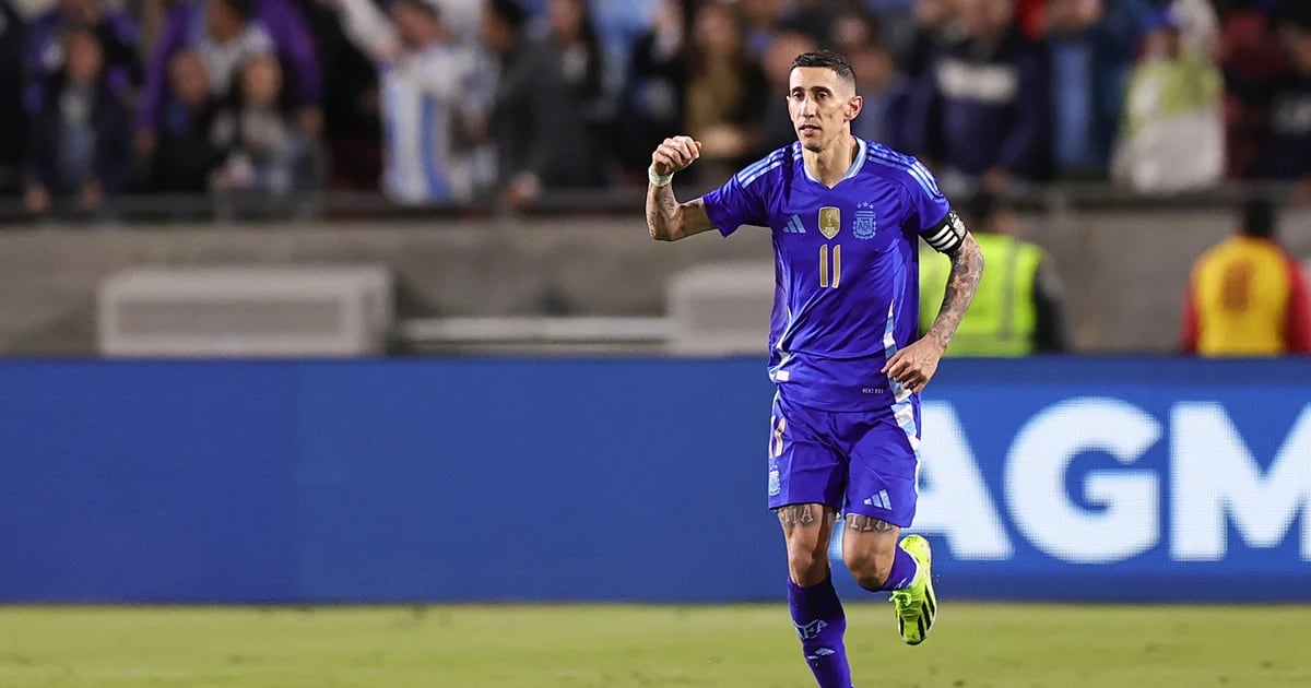 Las perlitas detrás del golazo de tiro libre de Di María ante Costa Rica: el guiño de Mac Allister y la reacción de Scaloni