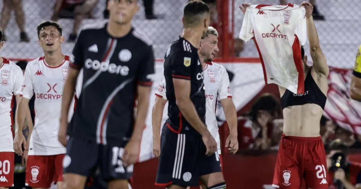 River Plate perdió 1-0 ante Huracán y no pudo treparse a la cima de su grupo en la Copa de la Liga