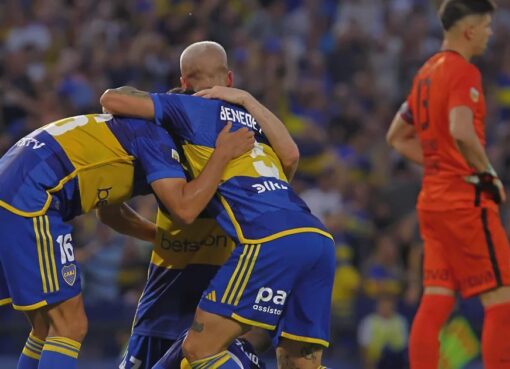 Boca Juniors derrotó 2-1 a San Lorenzo en la Bombonera y da pelea en la Copa de la Liga