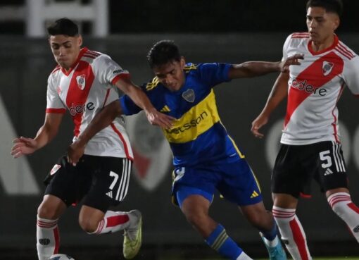 Con brillantes actuaciones de Franco Mastantuono y Agustín Ruberto, River Plate goleó 4-1 a Boca Juniors en el Superclásico de Reserva