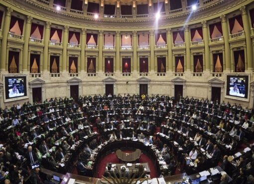 La oposición busca darle un golpe en el Congreso al ajuste educativo | Unión por la Patria convocó a una sesión en Diputados para este miércoles