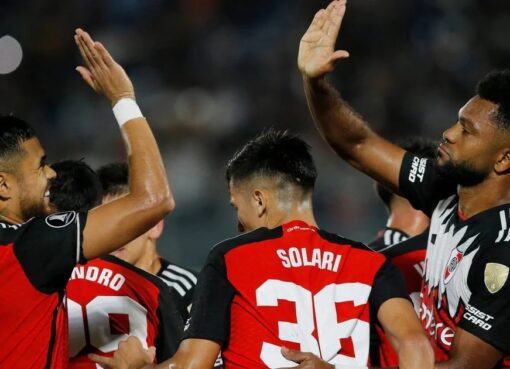 Con goles de Solari y Mastantuono, River Plate venció a Libertad y se mantiene invicto en la Copa Libertadores