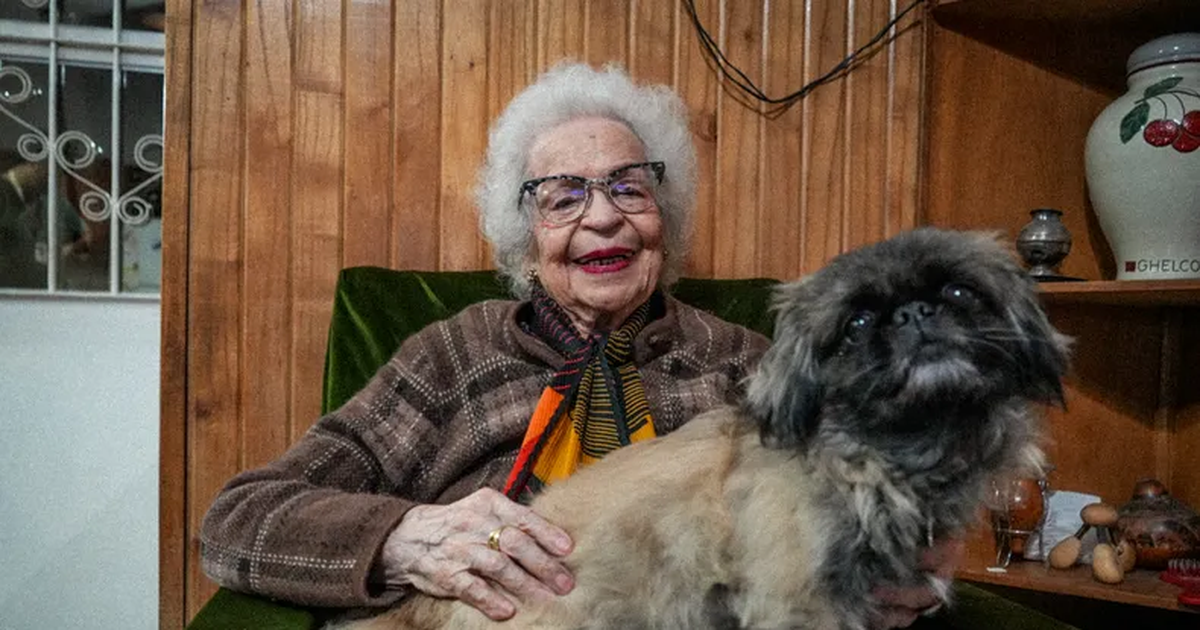 Reconocieron a “Tota”, la abuelita sanjuanina que se hizo famosa por su perro Sultán