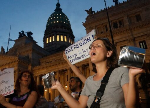 Ley Bases: Vigilia, ruidazos y marchas en el Congreso | El rechazo volverá a hacerse oír en la calle