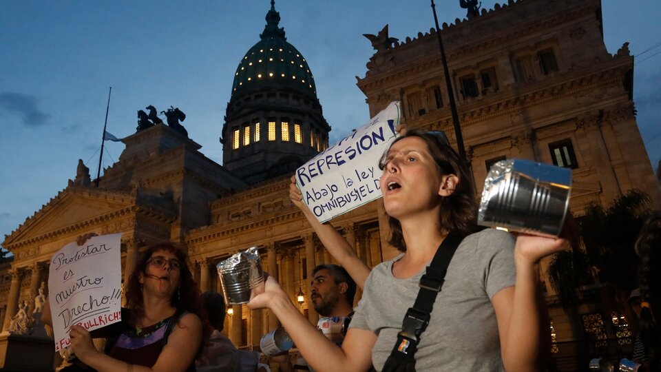 Ley Bases: Vigilia, ruidazos y marchas en el Congreso | El rechazo volverá a hacerse oír en la calle