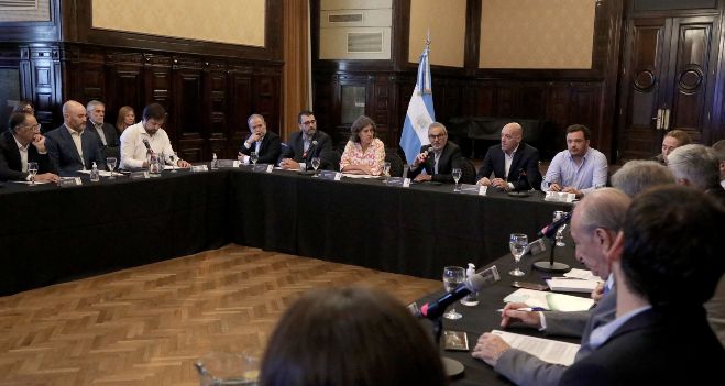 El Gobierno reiteró que la vacuna contra el dengue no estará en el calendario obligatorio