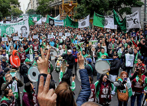 Paro, ingresos masivos y asambleas simultáneas contra la ola de despidos   | Jornada de protesta de los estatales en todo el país