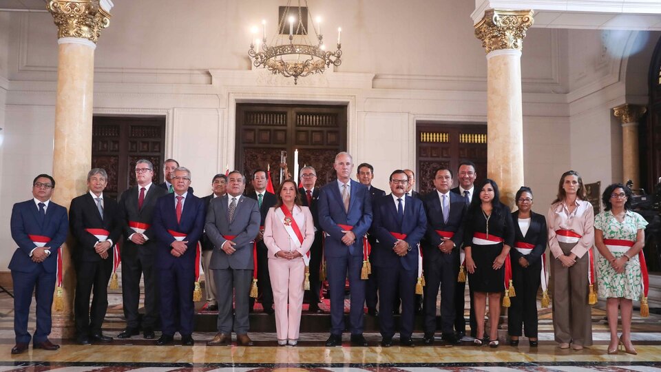Dina Boluarte cambió a seis ministros en Perú | En medio del escándalo por la acusación de enriquecimiento ilícito 