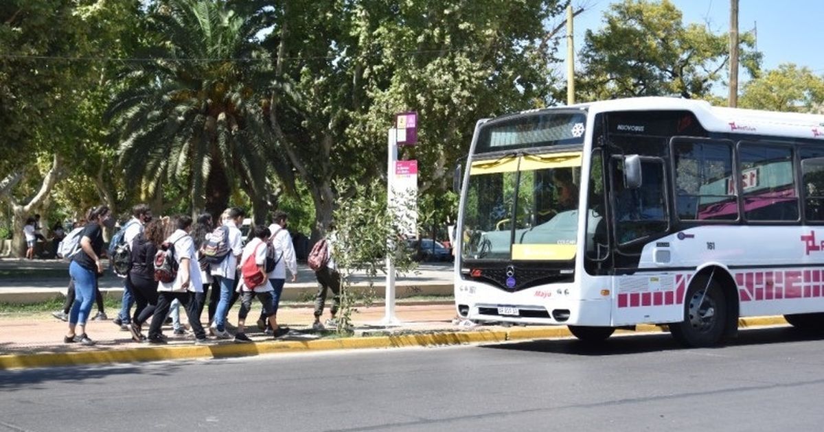 Por falta de pagos, la UTA amenaza con un paro de colectivos en San Juan