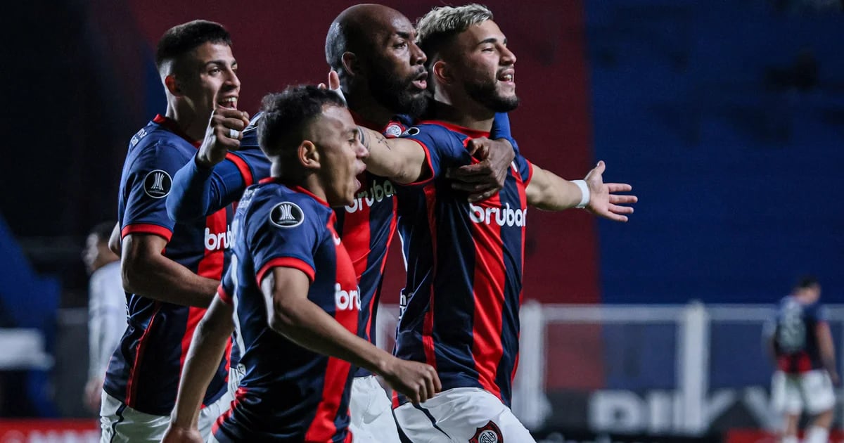 San Lorenzo venció 3-2 a Liverpool y dio un paso clave para clasificarse a los octavos de final de la Copa Libertadores