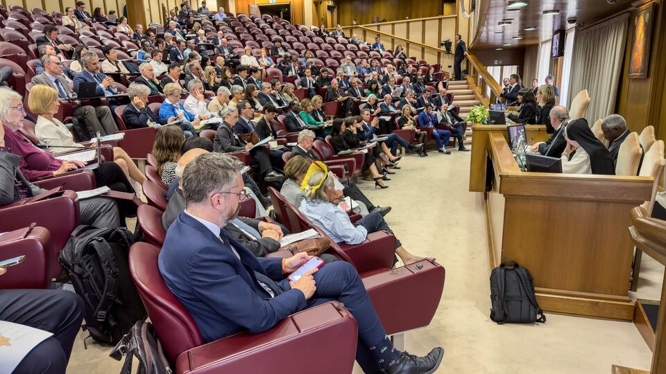 El Papa pidió medidas urgentes ante la crisis climática | Del encuentro en el Vaticano participaron 70 expertos de todo el mundo