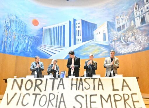Homenajes a Norita Cortiñas en la Facultad de Derecho | Slokar dijo que Argentina debe su democracia a las Madres de Plaza de Mayo