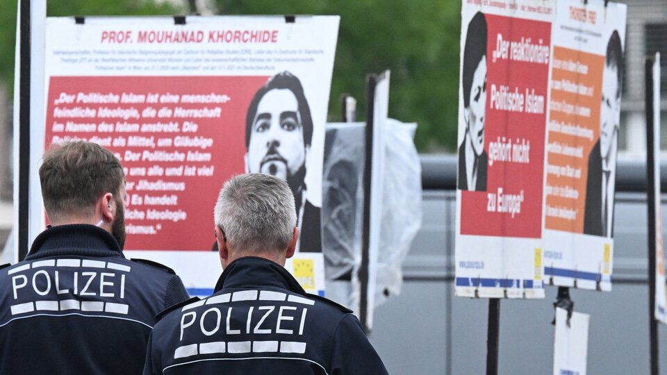 Alemania: acuchillaron a un antiislamista  | Tensión y violencia en la antesala de las elecciones europeas 