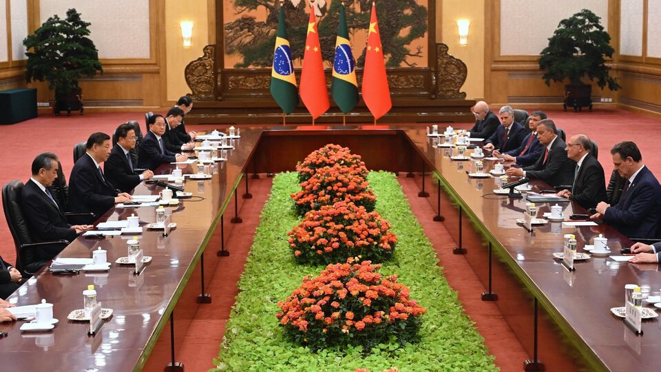 China y Brasil profundizaron sus relaciones bilaterales con la firma de 15 acuerdos | El vicepresidente brasileño Geraldo Alckmin visitó Beijing