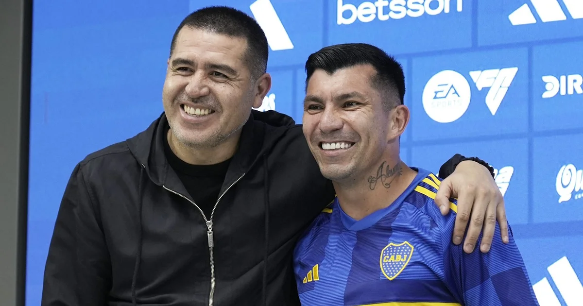 Las perlitas de la presentación de Gary Medel en Boca: el guiño de Riquelme, el mensaje para Diego Martínez y un insólito pedido