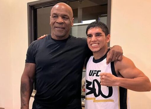 Los entretelones del encuentro entre el Puma Martínez y Tyson en Las Vegas: el inolvidable gesto de Iron Mike