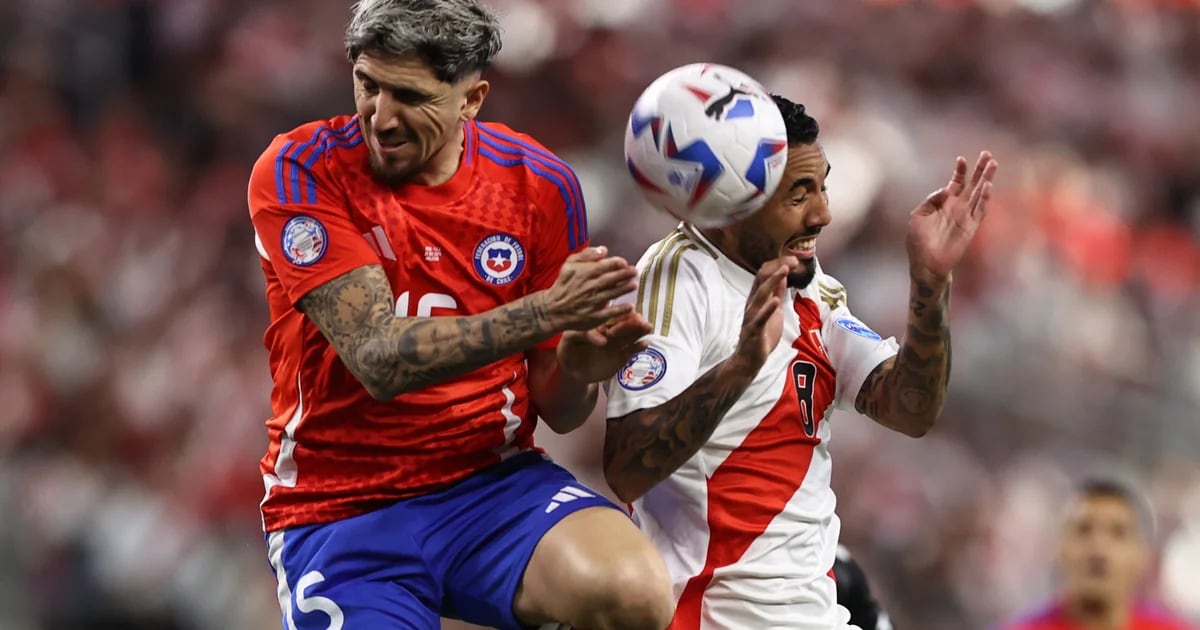 Tras la victoria de Argentina, el Chile de Gareca igualó ante Perú en su estreno en la Copa América