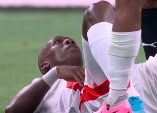 Alarma en Boca: la reacción de Advíncula tras salir lesionado a los 33 minutos en el debut de Perú por la Copa América