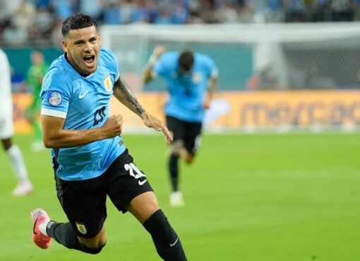 La selección de Uruguay de Marcelo Bielsa venció 3-1 a Panamá en su debut en la Copa América