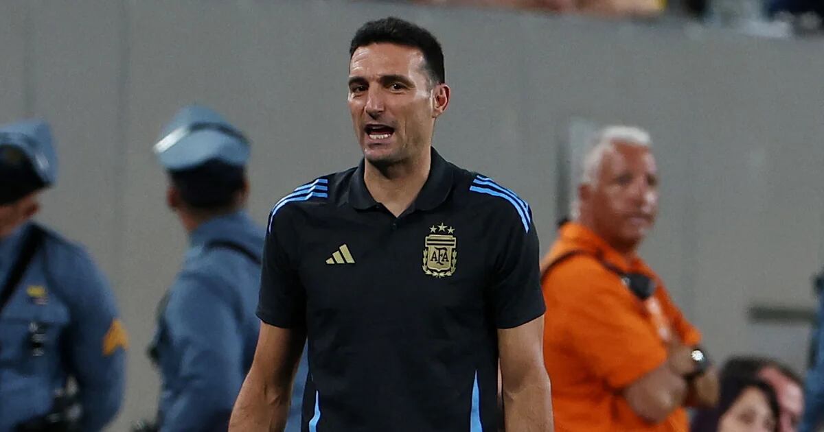 La palabra de Scaloni tras el difícil triunfo de Argentina ante Chile: qué tiene Messi, los cambios masivos que planea y un curioso ida y vuelta con un periodista