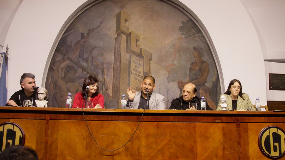 Pasado, presente y futuro | La CGT homenajeó a Perón, reflexionó sobre el gobierno de Milei y planteó nuevos horizontes