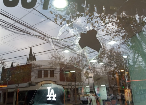 Video: así destrozaron un local del centro en medio de los festejos por la Copa América