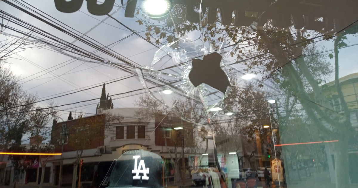 Video: así destrozaron un local del centro en medio de los festejos por la Copa América