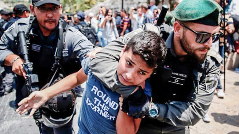 Acusan a Israel de cometer crímenes de guerra contra presos palestinos | Human Rights Watch denunció casos de violencia sexual y tratos inhumanos