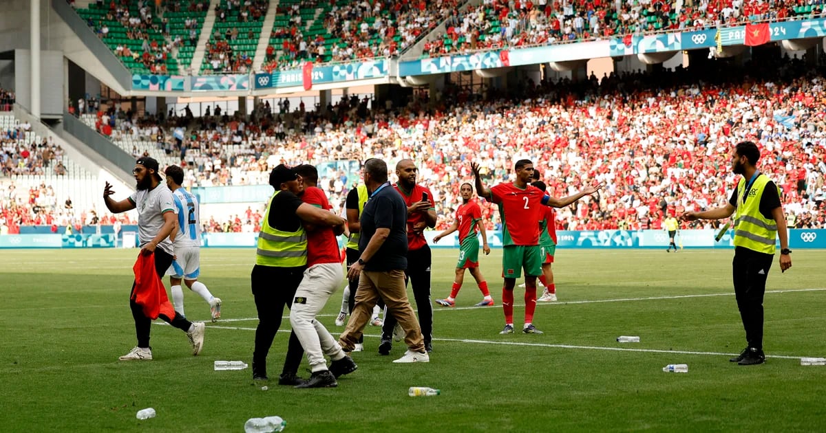 La AFA elevó un reclamo a la FIFA por el escándalo en Argentina-Marruecos y adelantó que pedirá sanciones