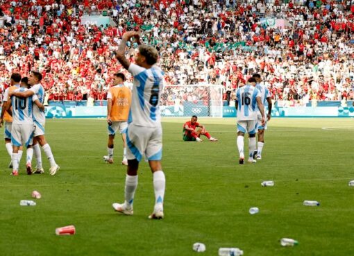 Argentina pidió que le den por ganado el partido contra Marruecos por las agresiones que derivaron en una suspensión de dos horas