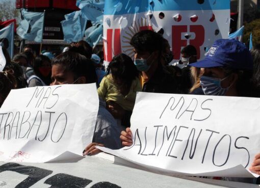 “Nos quieren sacar de la calle pero no de la pobreza” | Amparo contra Capital Humano