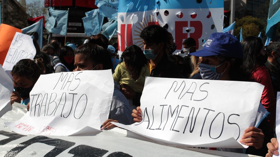 “Nos quieren sacar de la calle pero no de la pobreza” | Amparo contra Capital Humano