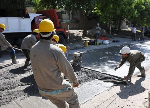 Este jueves cortarán una importante calle de Capital para repavimentar