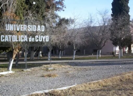 El gran paso que dio la Universidad Católica para la llegada de una importante carrera