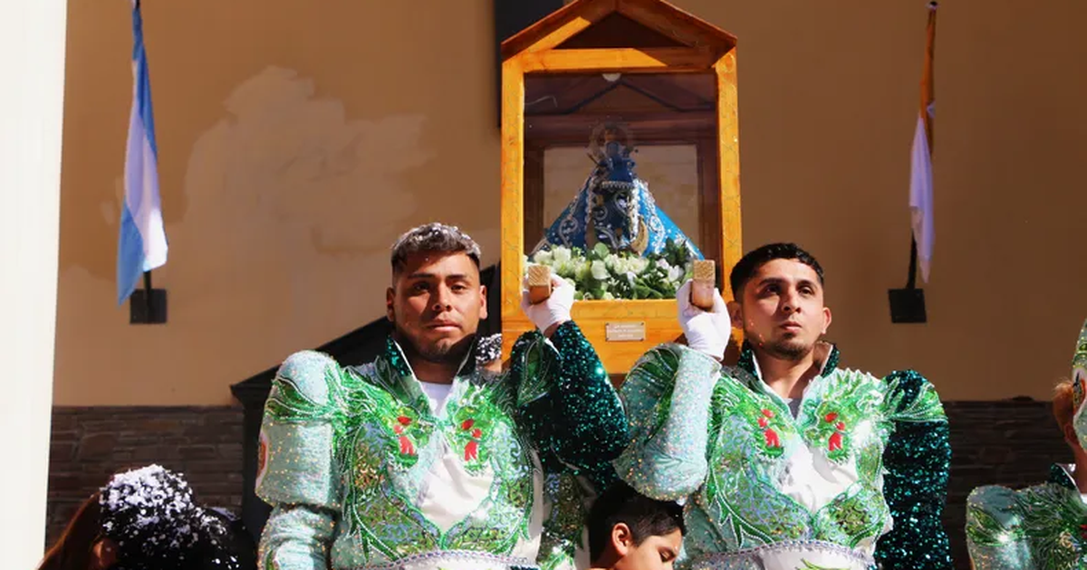 Explosión de color, música y fe en la Fiesta de la Virgen de Copacabana