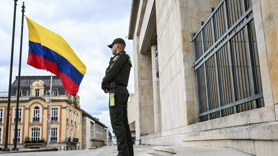 Colombia: refuerzan la seguridad de la Corte Suprema ante una alerta de atentado | La policía halló explosivos y una maqueta del Palacio de Justicia en dos allanamientos