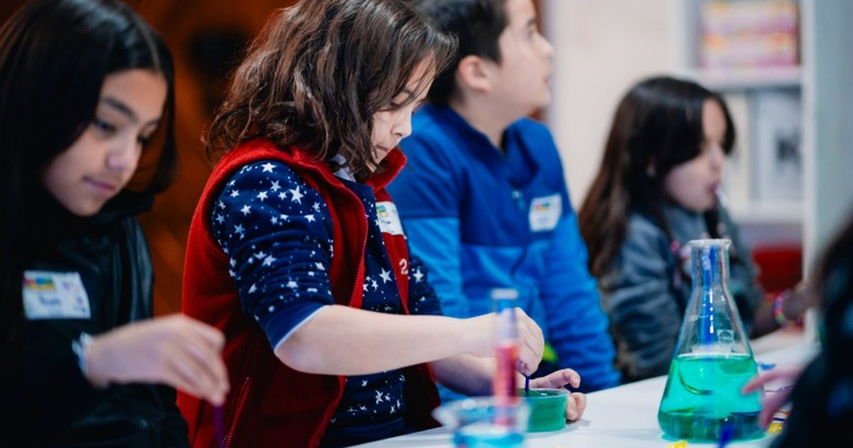 Se viene una feria de ciencias inclusiva para que niños sanjuaninos jueguen mientras aprenden