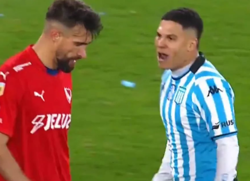 El tenso cruce entre Juanfer Quintero y Laso en el final del empate entre Racing e Independiente