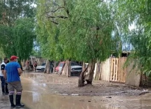 Lluvia en San Juan: sin evacuados hasta el momento, asisten a familias por filtraciones en sus techos