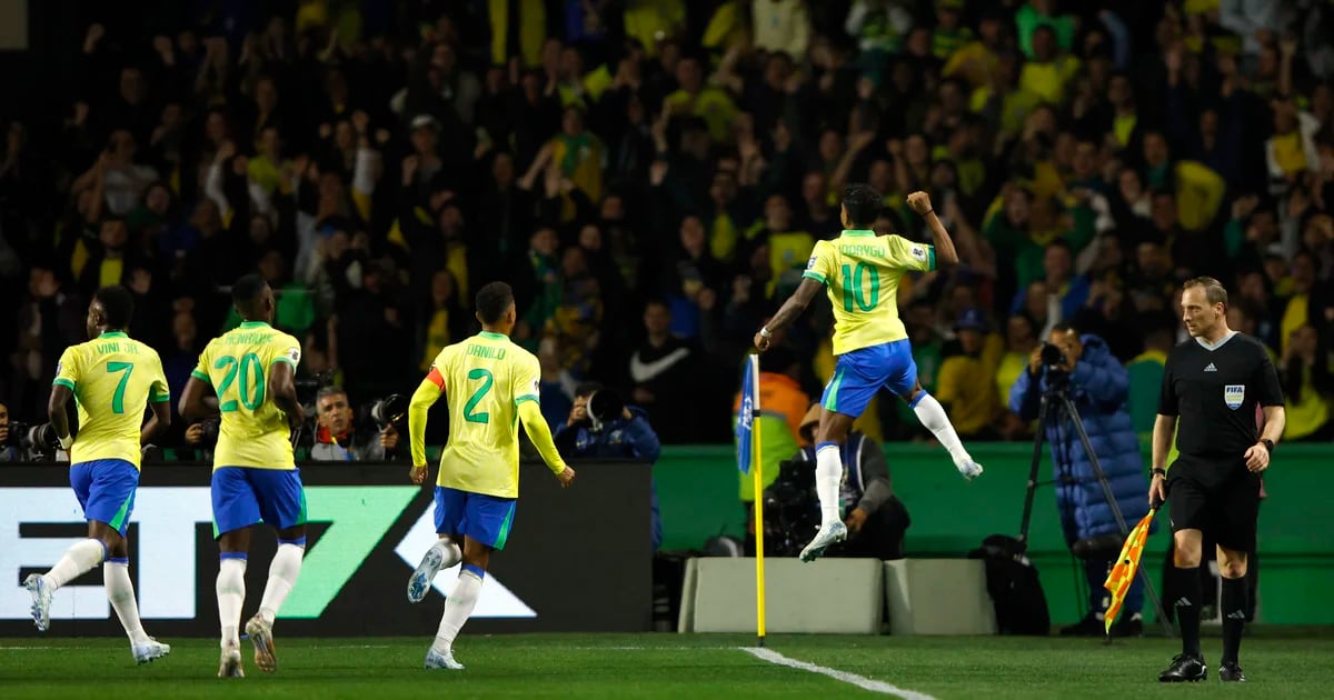 Sin brillar, Brasil venció 1-0 a Ecuador en el estreno de Sebastián Beccacece en el banco de suplentes