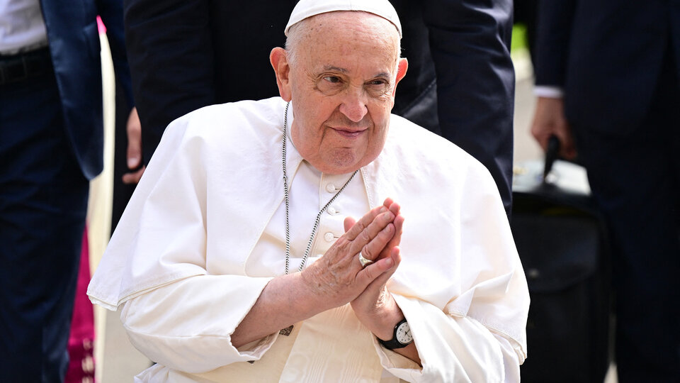 El Papa volvió a mostrar su interés en viajar a la Argentina  |  Tras volver de la gira por Asia y Oceanía