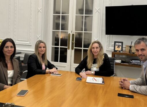 Carolina Píparo y Lorena Macyszyn se suman al bloque de La Libertad Avanza en Diputados | El oficialismo llegó a 39 bancas y volvió a superar al PRO 