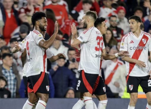 River Plate goleó 4-1 a Atlético Tucumán y se acercó a los primeros lugares de la Liga Profesional