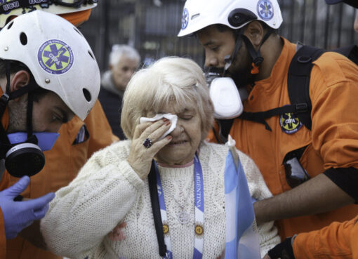 Quiénes son los socorristas que fueron difamados por el Gobierno | La ONG que asiste a los reprimidos por Patricia Bullrich