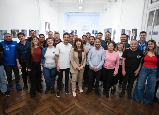 Cristina Kirchner se reunió con integrantes de la juventud sindical de la CGT | Encuentro en el Instituto Patria