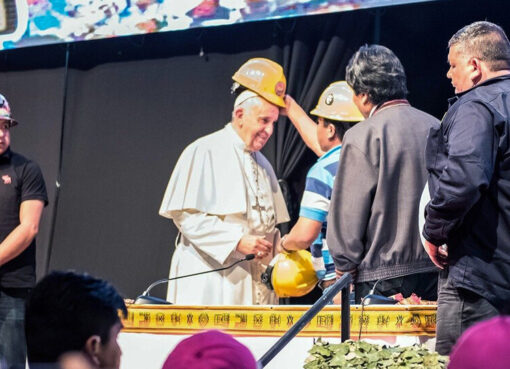 El Papa con Juan Grabois en un encuentro con movimientos populares | Un rezo popular con raíces en América Latina