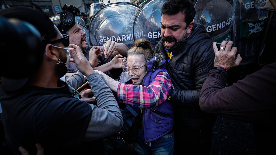 Jubilado a la parrilla | Cuando el malhumor social empieza a acercarse a la política