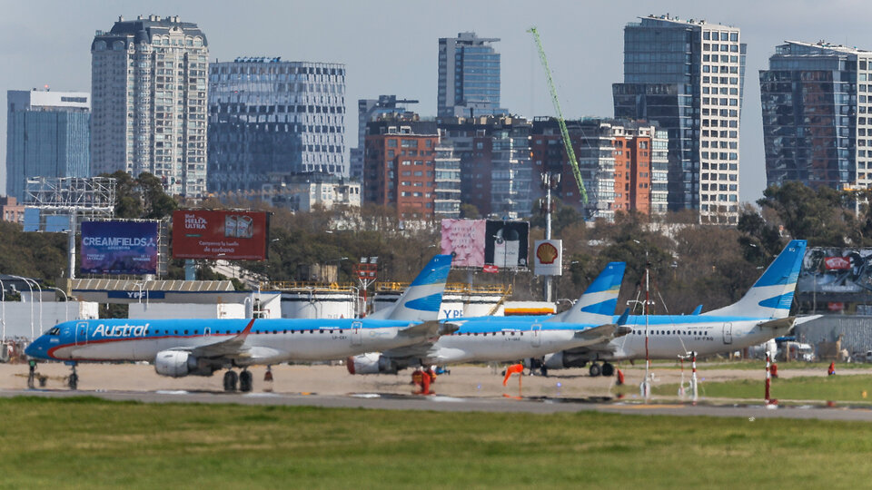 El Gobierno va al Congreso para privatizar Aerolíneas Argentinas  | El miércoles un plenario de comisiones de Diputados discutirá los proyectos del PRO y la CC para deshacerse de la línea de bandera