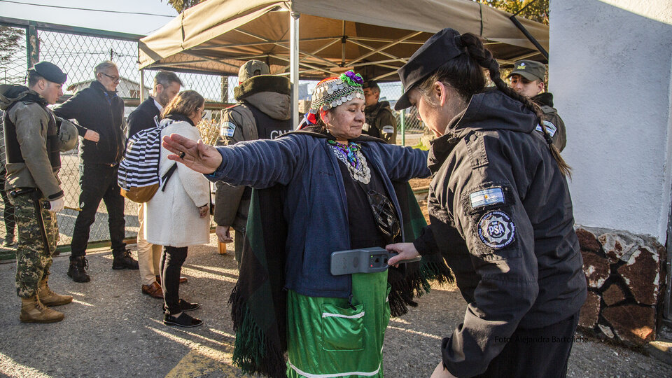 Tras el despojo de las tierras, la condena por usurpación y resistencia a la autoridad | Fallo racista contra siete integrantes de la comunidad mapuche Lafken Winkul